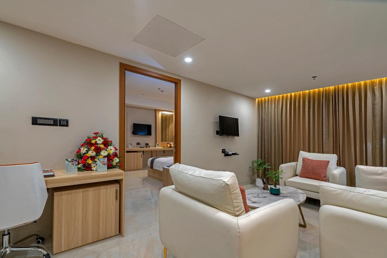 The Port By Jdaniels Hotel Thiruvananthapuram Ngoại thất bức ảnh